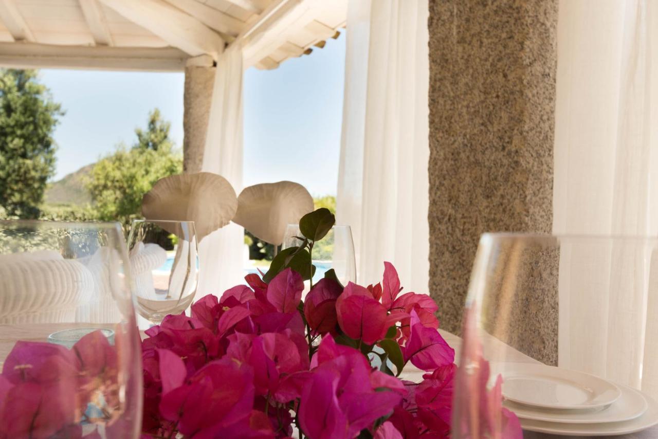 Villa Bougainvillea Con Piscina E Giardino Privato A Pochi Passi Dal Mare Кастіадас Екстер'єр фото