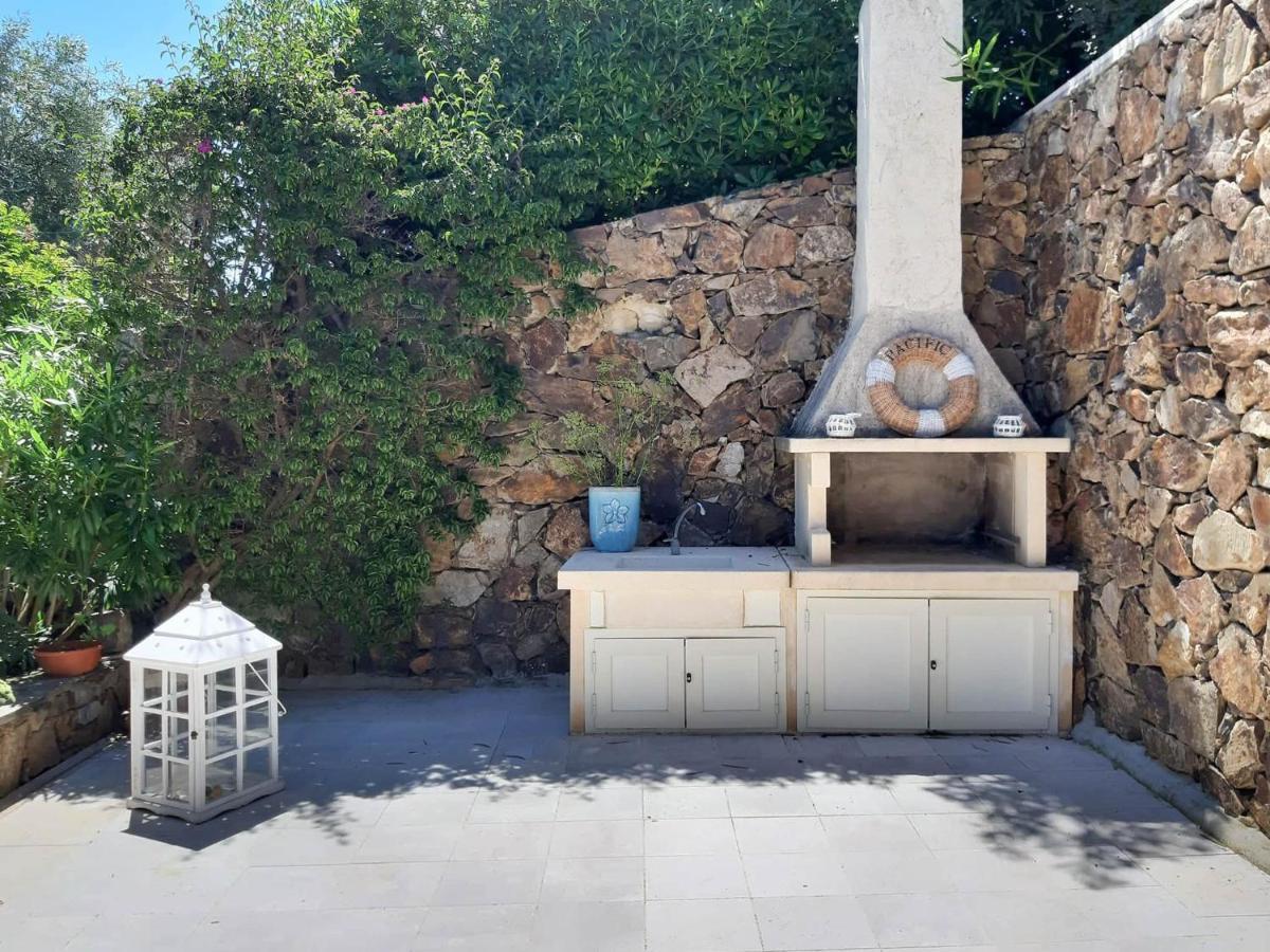 Villa Bougainvillea Con Piscina E Giardino Privato A Pochi Passi Dal Mare Кастіадас Екстер'єр фото