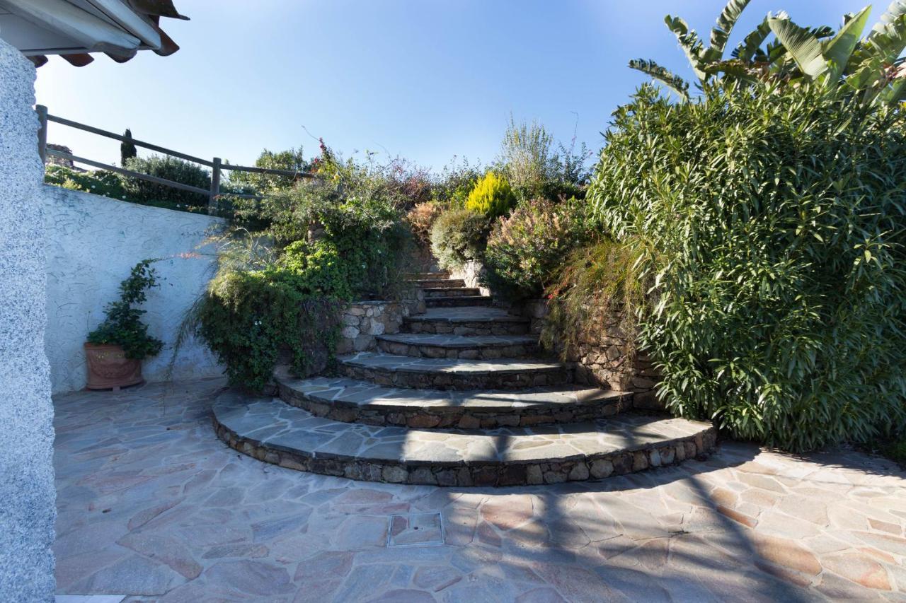 Villa Bougainvillea Con Piscina E Giardino Privato A Pochi Passi Dal Mare Кастіадас Екстер'єр фото