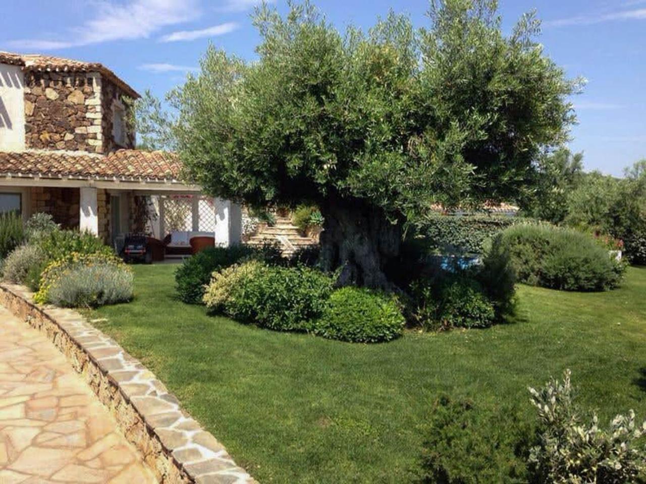 Villa Bougainvillea Con Piscina E Giardino Privato A Pochi Passi Dal Mare Кастіадас Екстер'єр фото