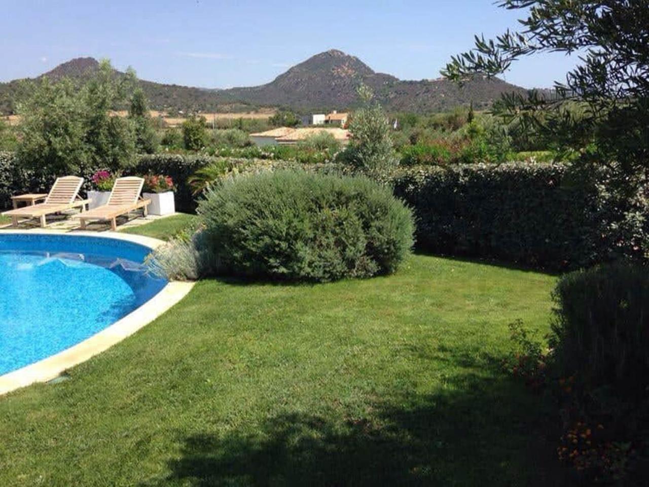 Villa Bougainvillea Con Piscina E Giardino Privato A Pochi Passi Dal Mare Кастіадас Екстер'єр фото